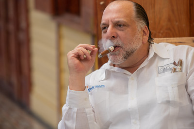 Tabacalera de García, Javier Elmúdesi